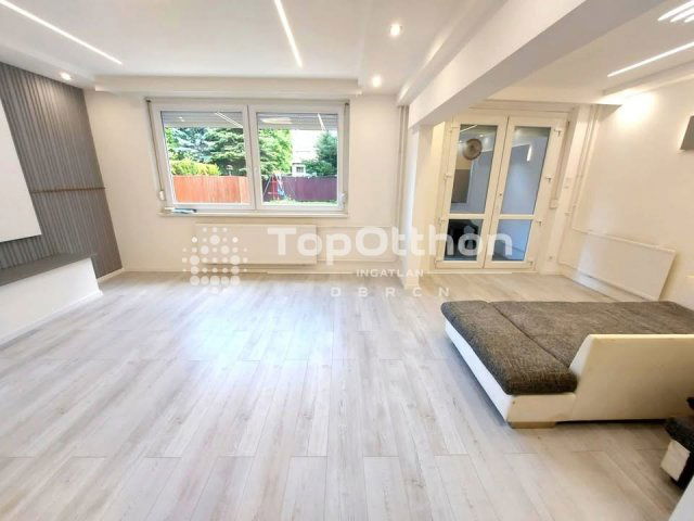 Kiadó sorház, albérlet, Debrecenben 690 E Ft / hó, 4+1 szobás