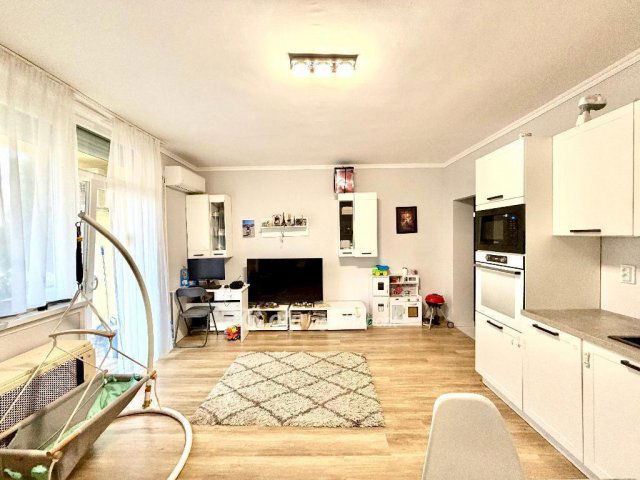 Eladó téglalakás, Kecskeméten 49.9 M Ft, 2+1 szobás