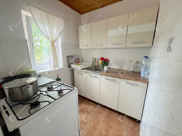Eladó nyaraló, Monoron 29.9 M Ft, 2 szobás / költözzbe.hu