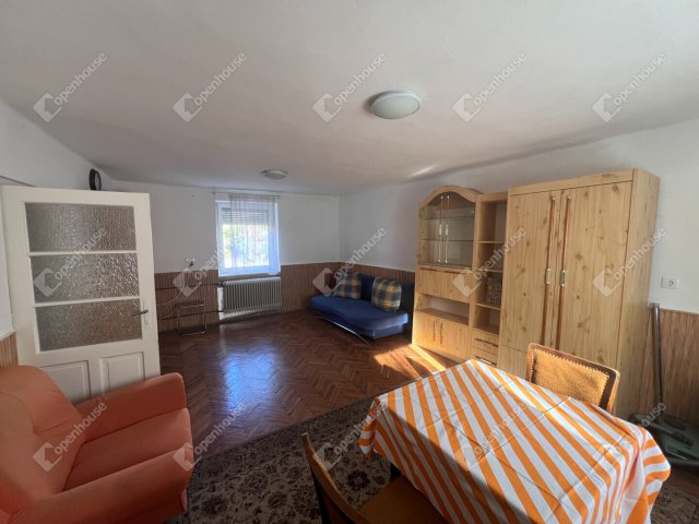 Eladó téglalakás, Sopronban 39 M Ft, 2 szobás