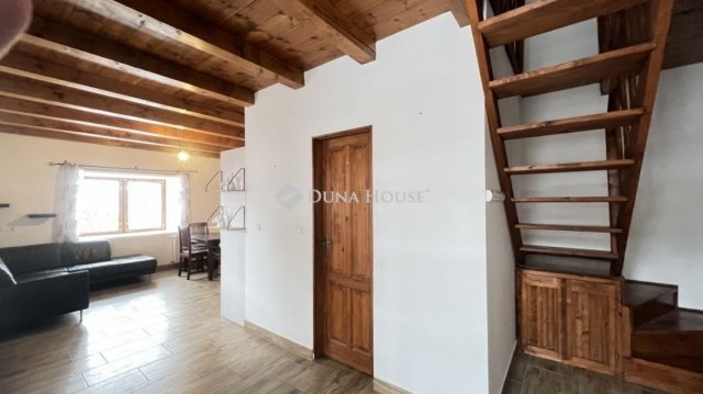 Eladó családi ház, Egerben 72.9 M Ft, 4 szobás