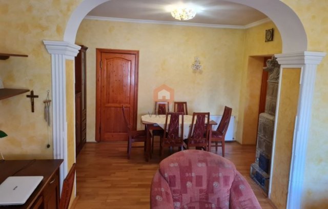 Eladó családi ház, Pécsett 98 M Ft, 4 szobás