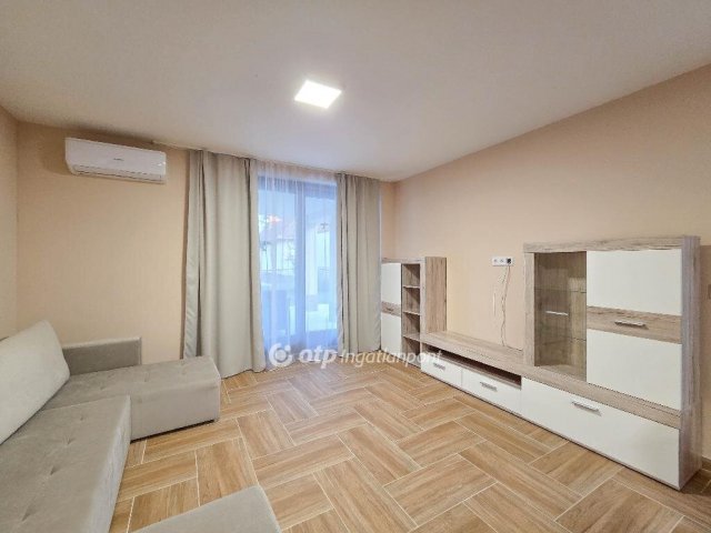 Kiadó családi ház, albérlet, Hajdúszoboszlón 450 E Ft / hó