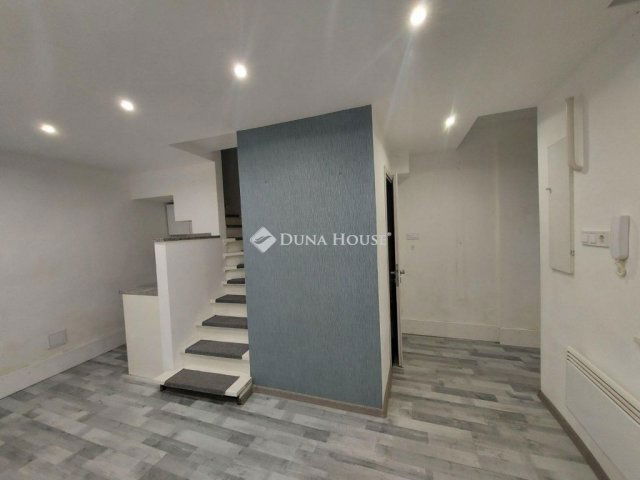 Eladó téglalakás, Budapesten, VII. kerületben 39.9 M Ft