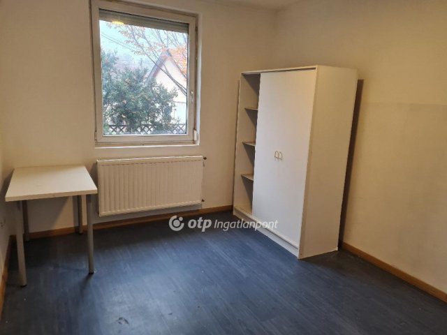 Eladó családi ház, Budapesten, XVIII. kerületben 260 M Ft