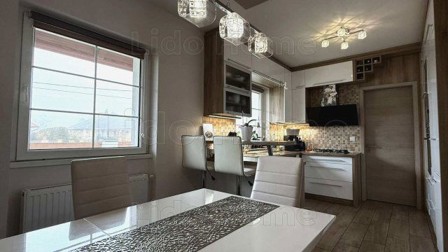 Eladó családi ház, Balatonszentgyörgyön 146.9 M Ft, 5 szobás