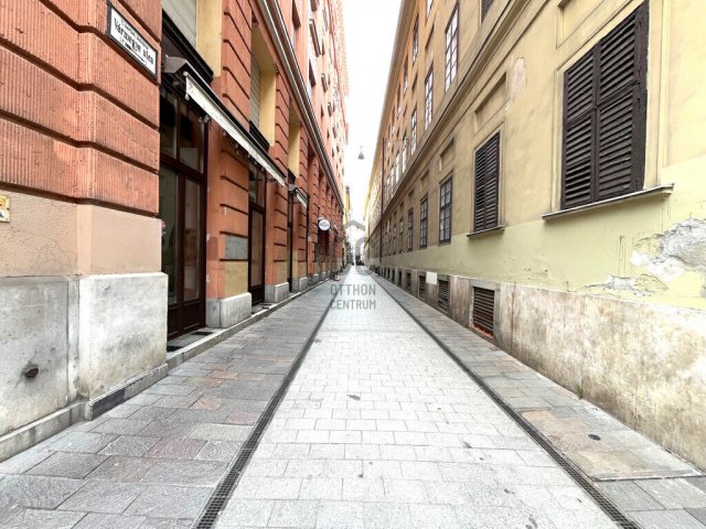Eladó téglalakás, Budapesten, V. kerületben 79.9 M Ft, 2 szobás