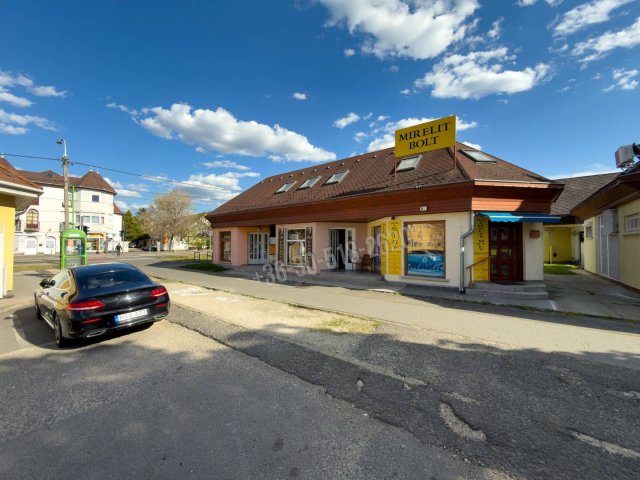 Eladó üzlethelyiség, Dunakeszin, Fő úton 46.9 M Ft
