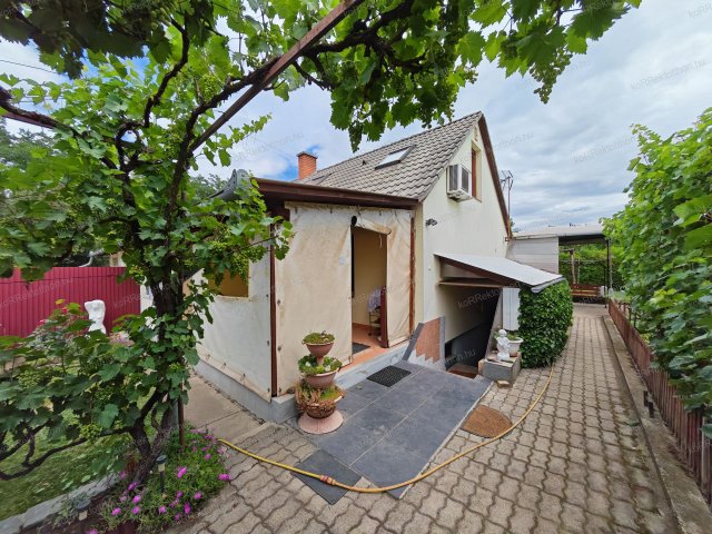 Eladó családi ház, Hatvanban 29.9 M Ft, 1+2 szobás