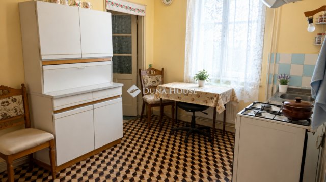 Eladó családi ház, Érden 72 M Ft, 3 szobás