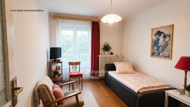 Eladó téglalakás, Dunaújvárosban 33.7 M Ft, 2 szobás