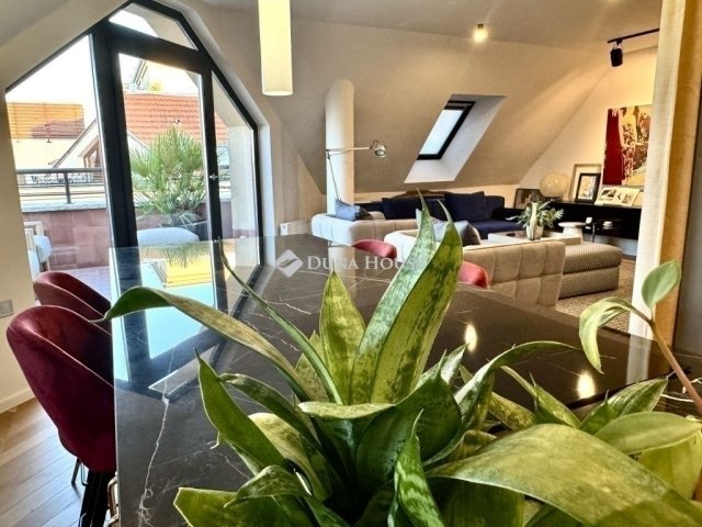 Eladó téglalakás, Budapesten, VI. kerületben 183 M Ft, 3 szobás