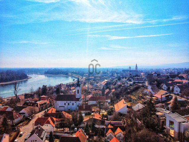 Eladó családi ház, Szentendrén 250 M Ft, 8 szobás