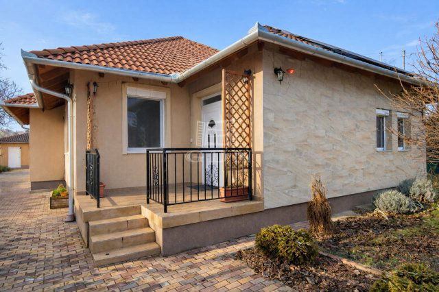 Eladó családi ház, Érden 174 M Ft, 5 szobás