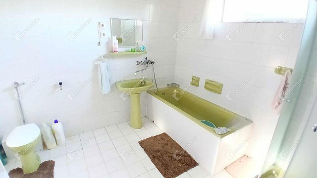 Eladó családi ház, Gutorföldén 32.9 M Ft, 4 szobás