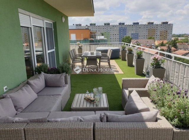 Eladó téglalakás, Budapesten, X. kerületben, Makk utcában