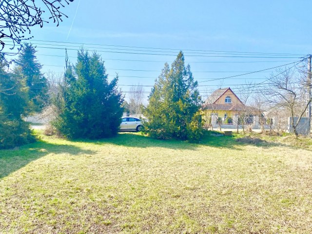 Eladó családi ház, Komáromban 60 M Ft, 4 szobás