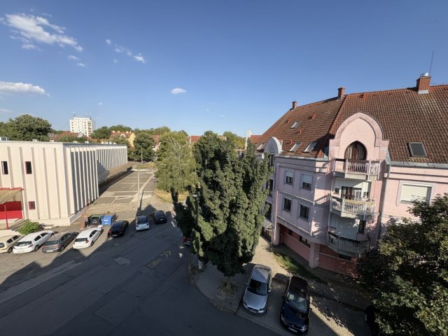 Kiadó téglalakás, albérlet, Kaposváron 190 E Ft / hó, 3 szobás