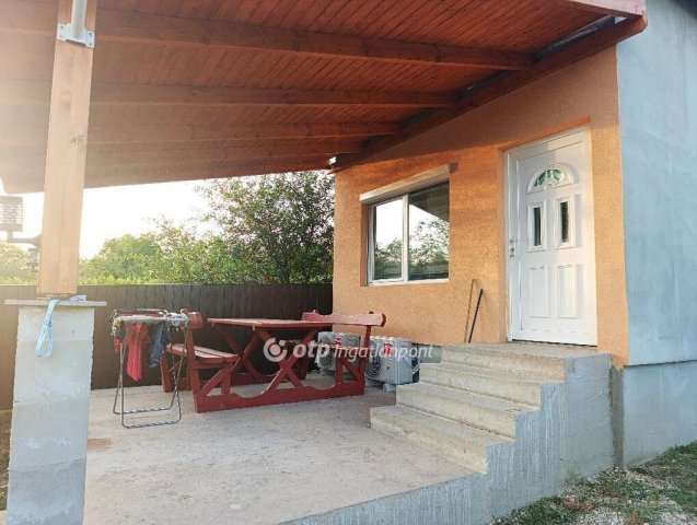 Eladó családi ház, Tárnokon 49.9 M Ft, 3 szobás