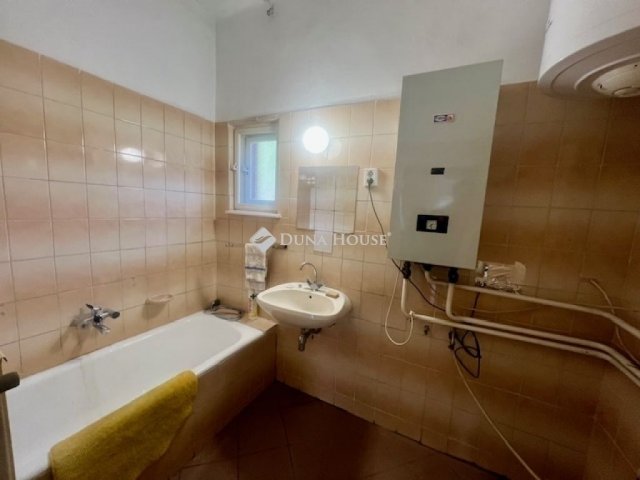 Eladó családi ház, Budapesten, XVIII. kerületben 73.9 M Ft