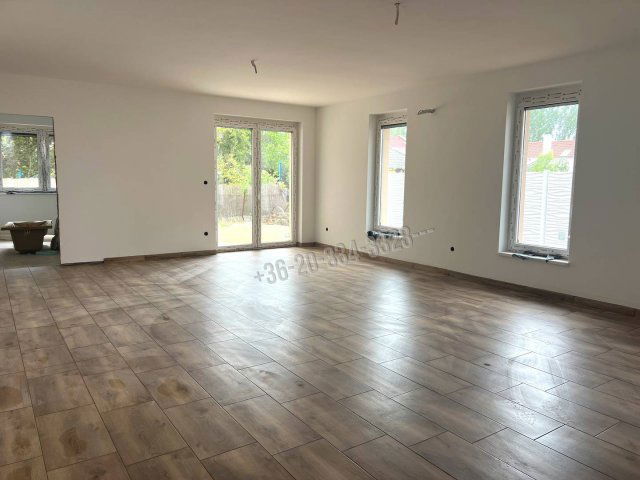 Eladó családi ház, Veresegyházon 154.9 M Ft, 5 szobás
