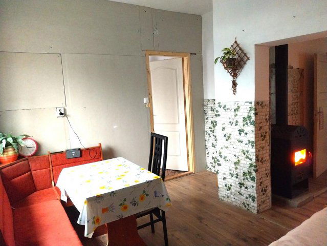 Eladó családi ház, Komáromban 28.4 M Ft, 2+1 szobás
