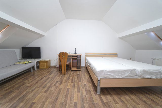Eladó téglalakás, Budapesten, X. kerületben, Szalonka közben