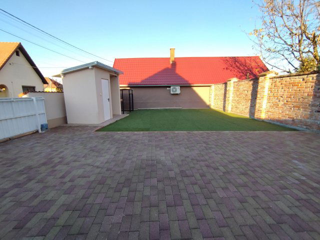 Eladó családi ház, Jászfényszarun 59 M Ft, 5 szobás