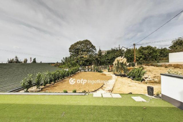 Eladó családi ház, Gyenesdiáson 144.9 M Ft, 4+1 szobás