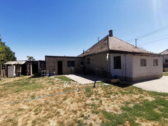 Eladó családi ház, Dömsödön 38.9 M Ft, 3 szobás