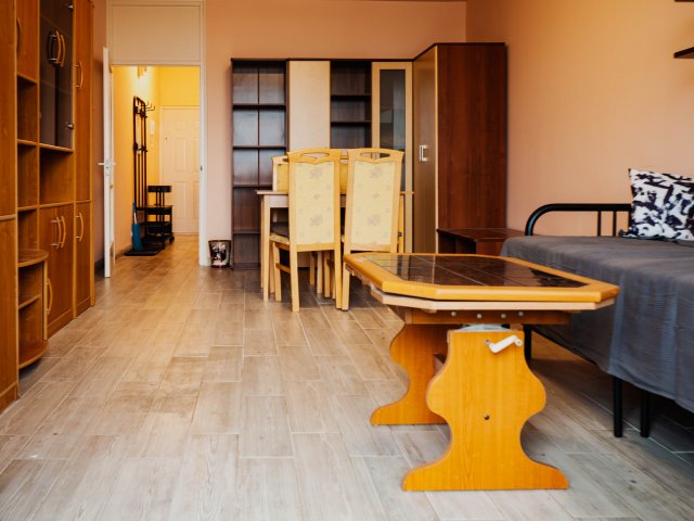 Eladó panellakás, Budapesten, XX. kerületben, Károly utcában