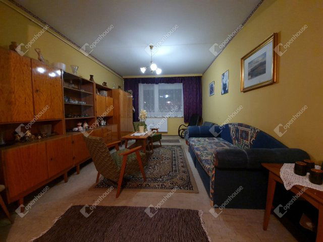 Eladó panellakás, Mosonmagyaróváron 42.9 M Ft, 2 szobás