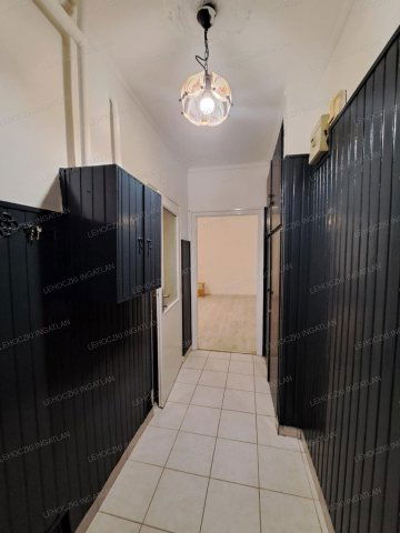 Eladó téglalakás, Nyíregyházán 33 M Ft, 1 szobás