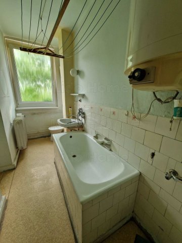 Eladó téglalakás, Székesfehérvárott 52.5 M Ft, 2 szobás