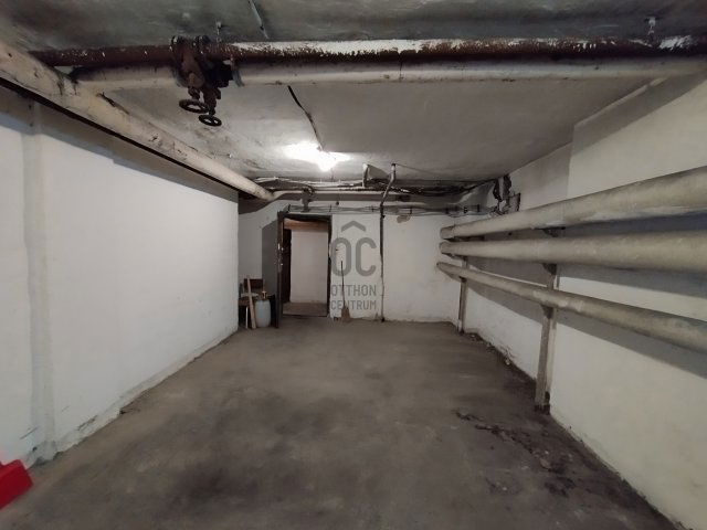 Eladó ipari ingatlan, Budapesten, XIII. kerületben 11.9 M Ft
