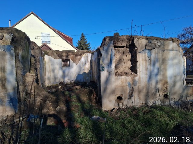 Eladó családi ház, Hevesen 0.5 M Ft, 1+1 szobás
