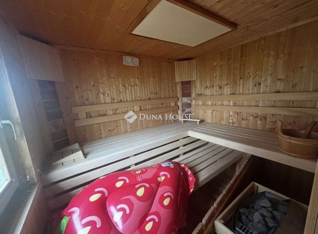 Eladó családi ház, Mátyásdombon 98 M Ft, 5 szobás