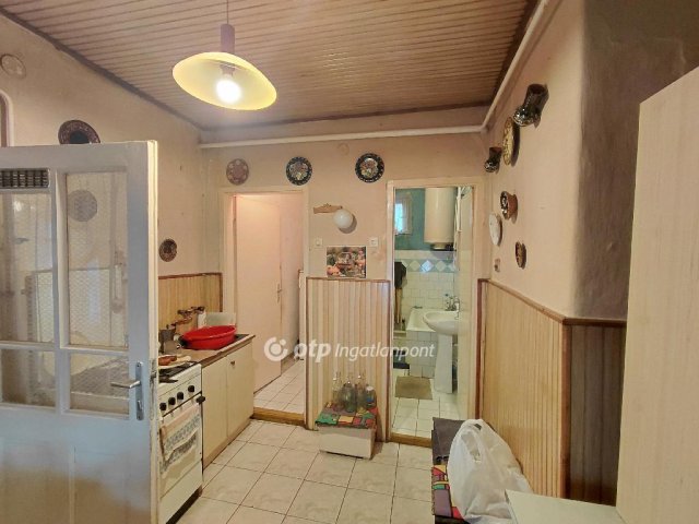 Eladó családi ház, Jászfényszarun 29 M Ft, 3 szobás