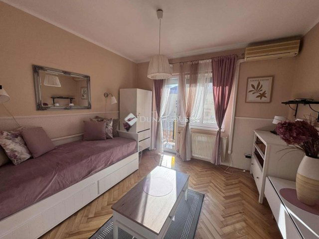 Eladó téglalakás, Pécsett, Goldmark Károly utcában 59.9 M Ft