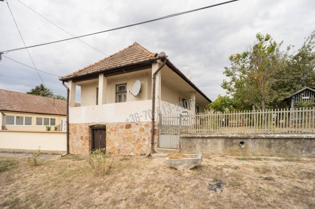 Eladó családi ház, Tereskén 20.9 M Ft, 3 szobás