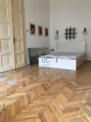 Eladó téglalakás, Budapesten, VII. kerületben 90 M Ft, 4 szobás