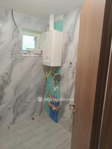 Eladó családi ház, Hatvanban 65 M Ft, 2+2 szobás