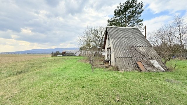 Eladó telek, Tahitótfalun 10.49 M Ft / költözzbe.hu