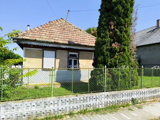 Eladó családi ház, Muhiban 7.99 M Ft, 3 szobás