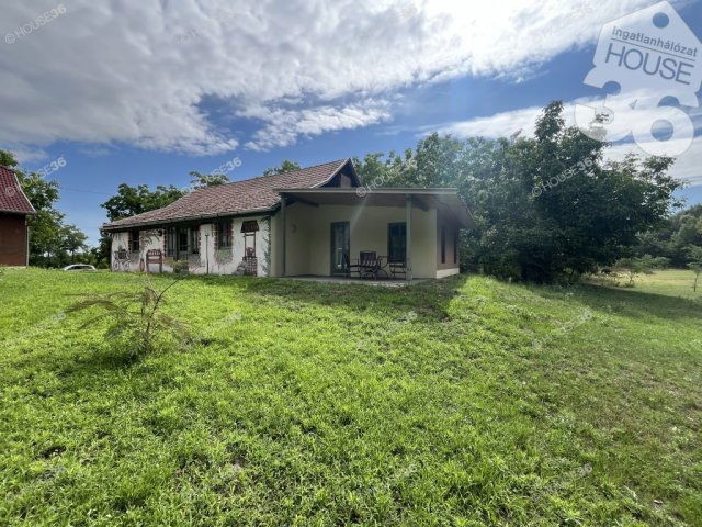 Eladó mezogazdasagi ingatlan, Kocséren 79.9 M Ft, 5 szobás