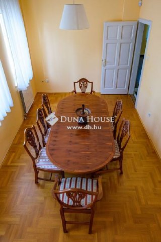 Eladó családi ház, Budapesten, XVI. kerületben 380 M Ft