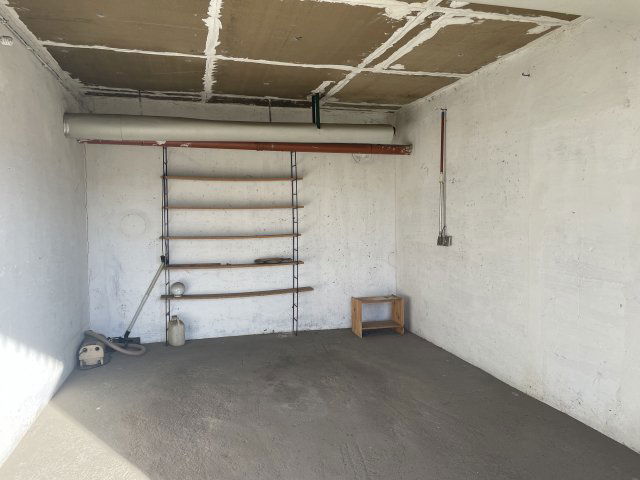 Kiadó garázs, Miskolcon, Felsőruzsin körúton 35 E Ft / hó