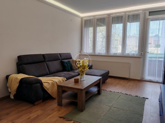 Kiadó téglalakás, albérlet, Szegeden, Fűrész utcában