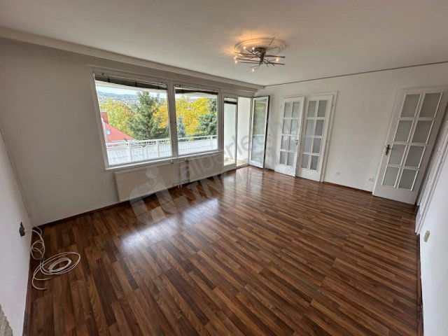 Kiadó téglalakás, albérlet, II. kerületben, Pasaréti úton