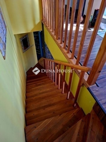 Eladó családi ház, Pogányon 109 M Ft, 2+4 szobás